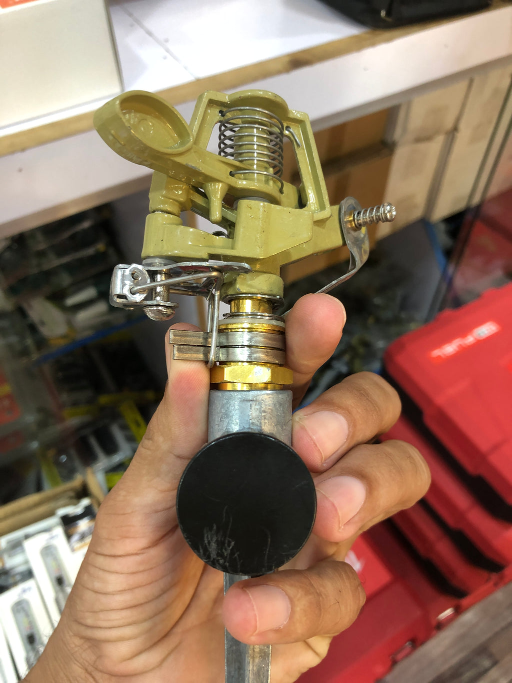 Heavy-Duty Aluminum Water Sprinkler – 360° Rotating Garden Irrigation Sprinkler