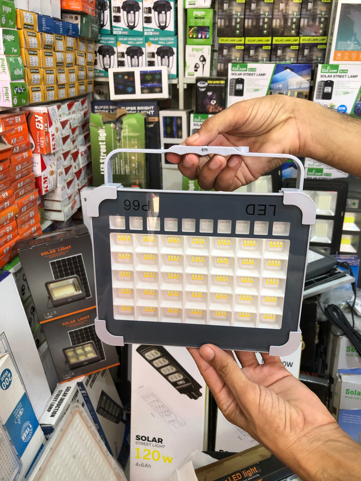4-Head Solar LED Street Light – IP66 Waterproof Outdoor Solar Lamp