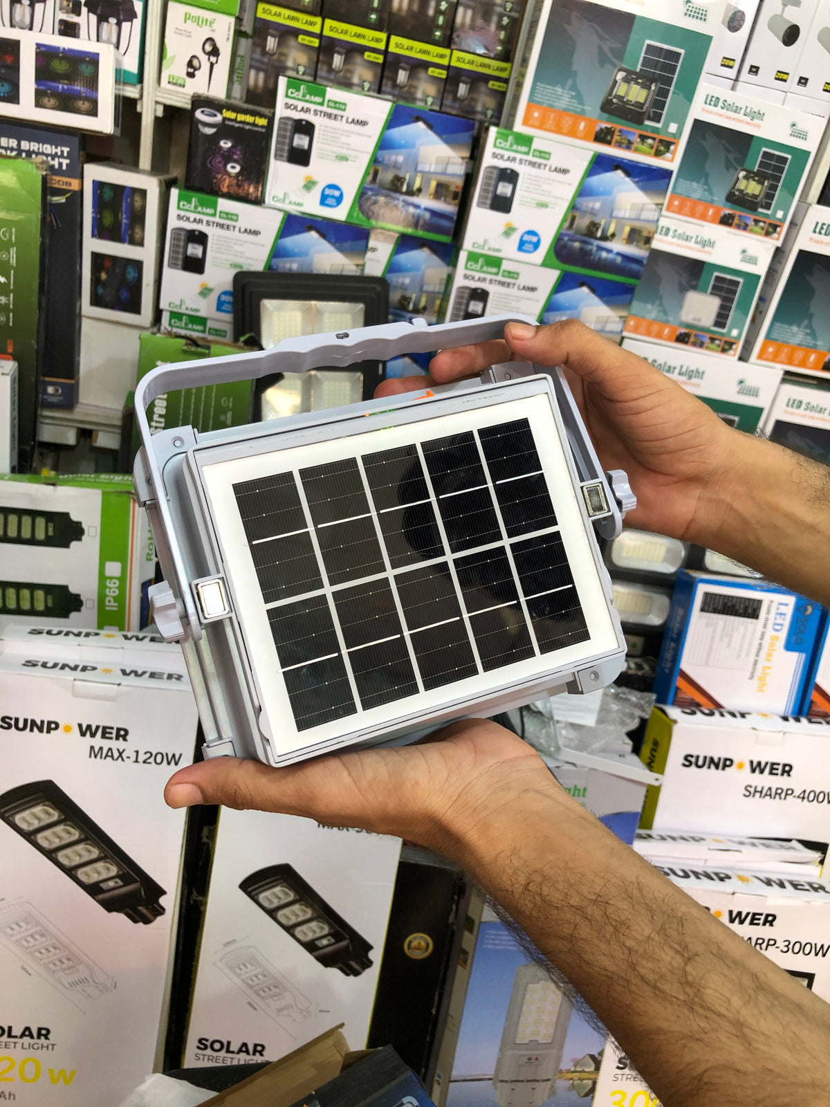 4-Head Solar LED Street Light – IP66 Waterproof Outdoor Solar Lamp