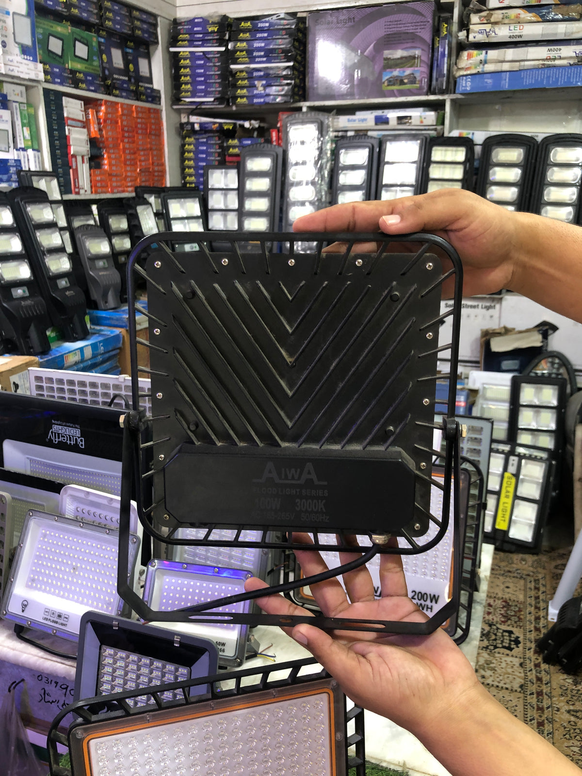 PI Aiwa 100W LED Flood Light IP67 – High Brightness Outdoor Floodlight
