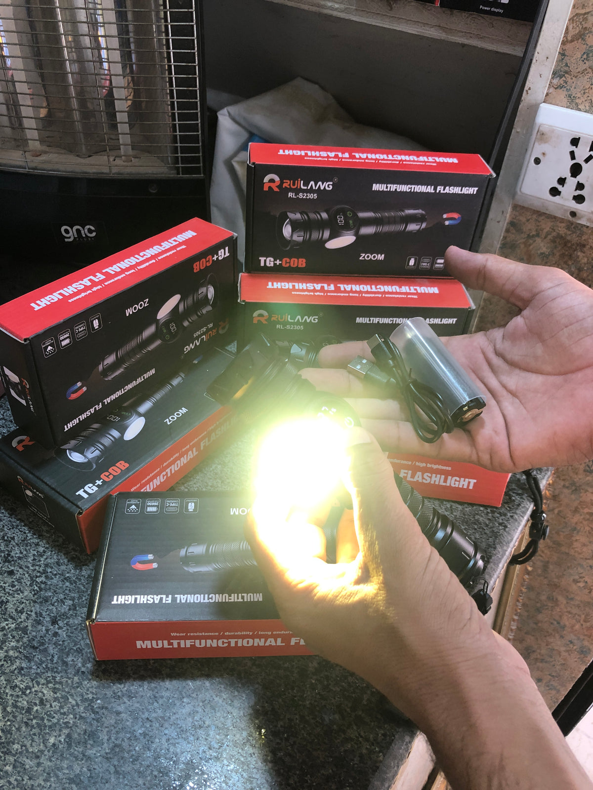 Powerful Rechargeable Waterproof Flashlight with TG + COB Light & Zoom